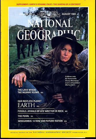 National Geographic August 1985 magazine back issue National Geographic magizine back copy National Geographic August 1985 Nat Geo Magazine Back Issue Published by the National Geographic Society. The Land Where The Murray Flows.