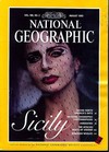 National Geographic August 1995 magazine back issue cover image