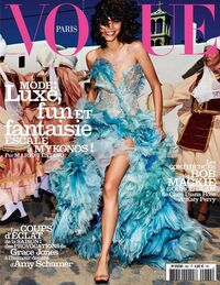 Vogue France November 2015 magazine back issue cover image