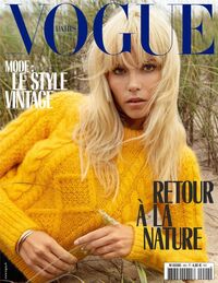 Vogue France November 2018 magazine back issue cover image