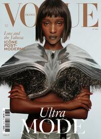 Vogue France October 2022 magazine back issue cover image