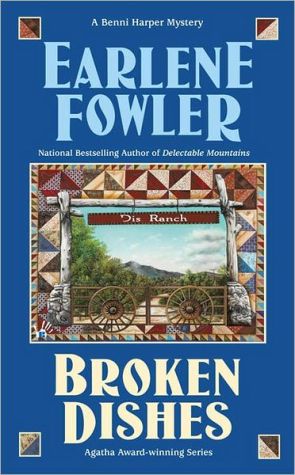 Broken Dishes (Benni Harper Series #11) book written by Earlene Fowler