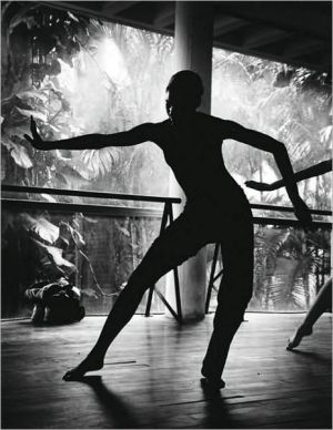 Dance in Cuba book written by Gil Garcetti